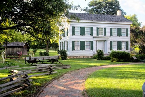 Caswell_in_Village